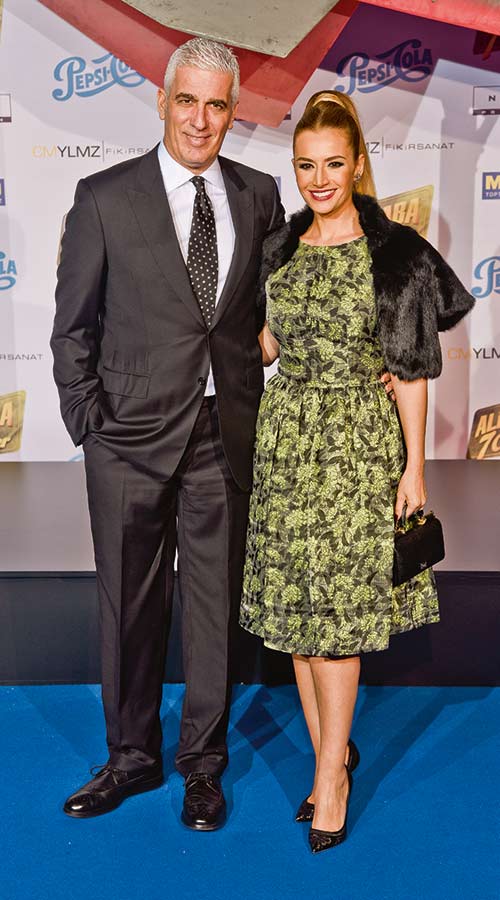 Merakla beklenen filme görkemli gala