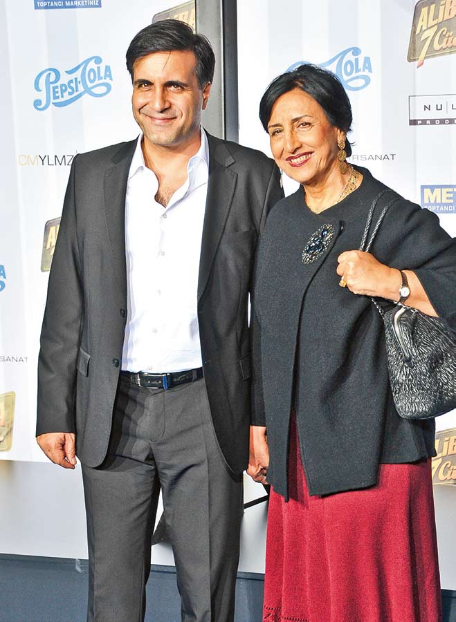 Merakla beklenen filme görkemli gala