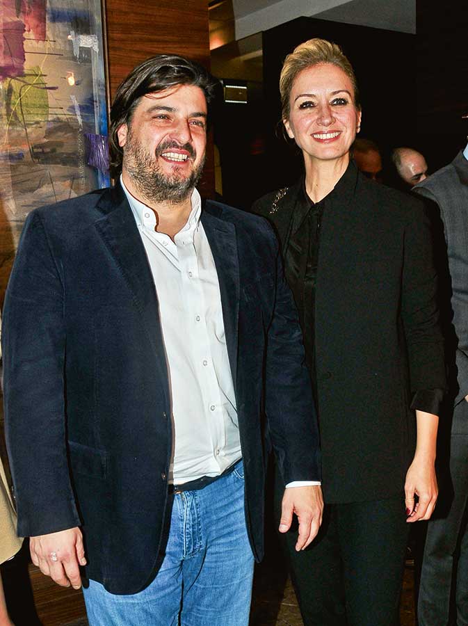 Sanat fuarı için vip davet verdiler 