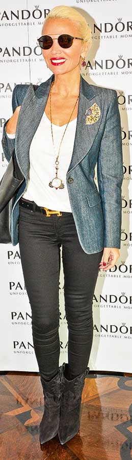 'Kar Taneleri' özel bir davetle tanıtıldı