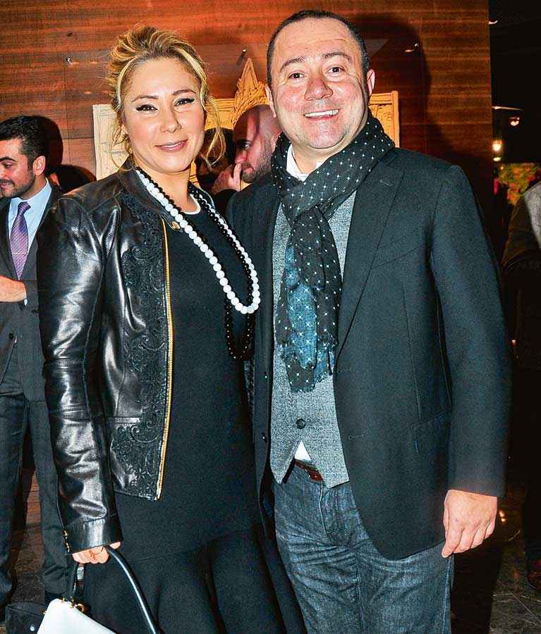 Sanat fuarı için vip davet verdiler 