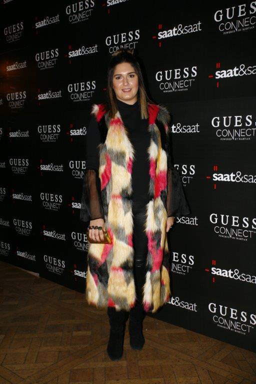 Guess'den akıllı saat  