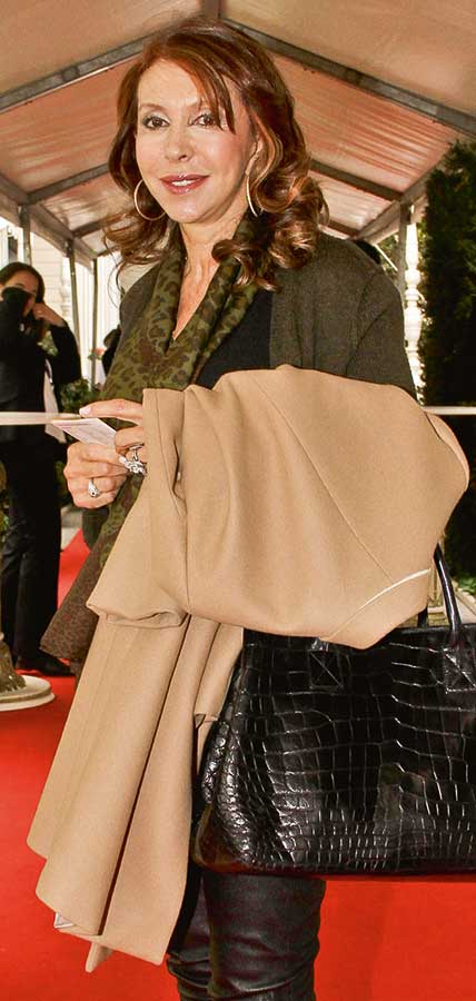 Yardımsever elitler Alışveriş Şenliği'nde buluştu