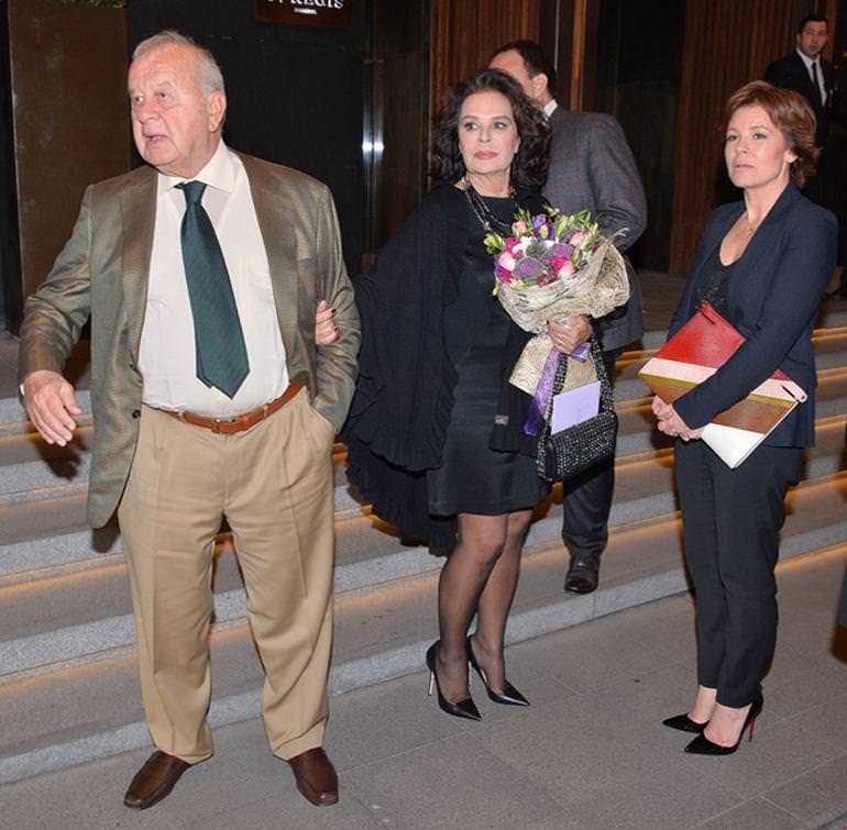 Hülya Koçyiğit 68. yaşını kutladı