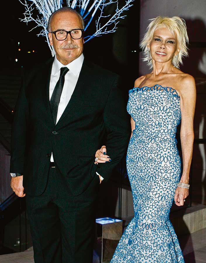 Masal gibi düğüne 500 davetli katıldı