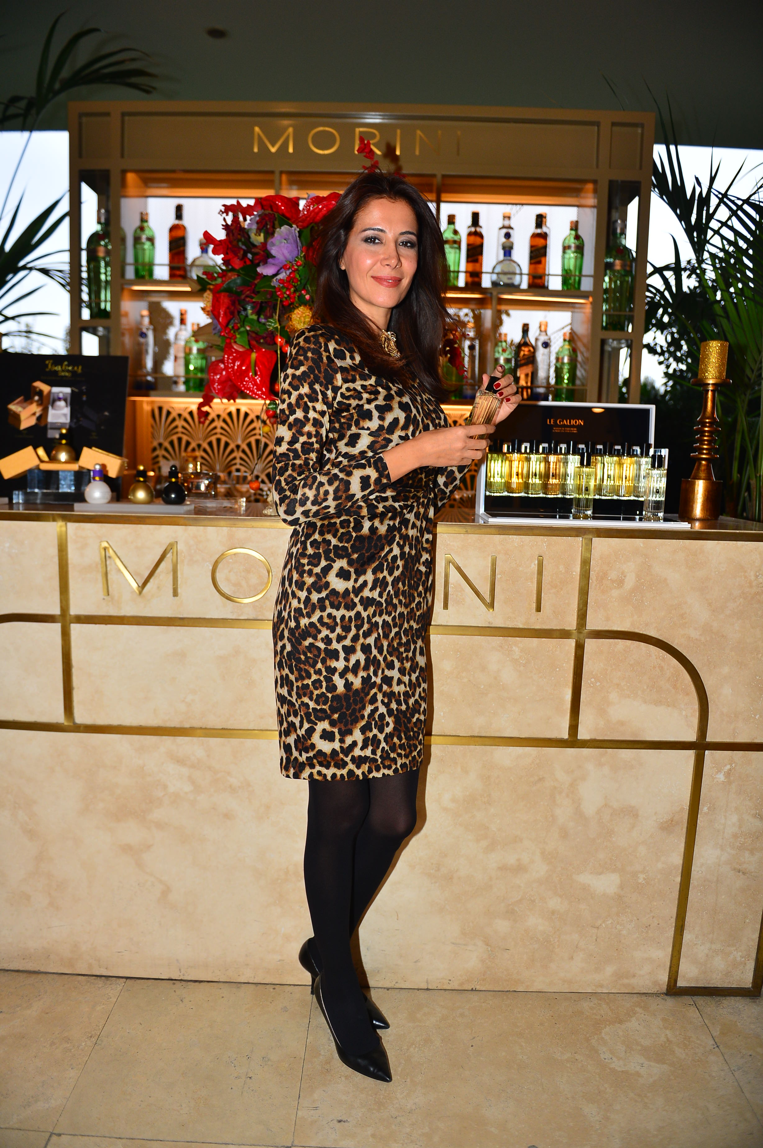 Ünlüler iki yeni parfümle tanıştı