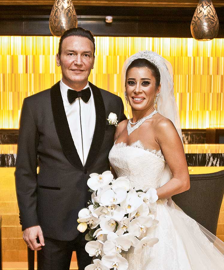 Masal gibi düğüne 500 davetli katıldı