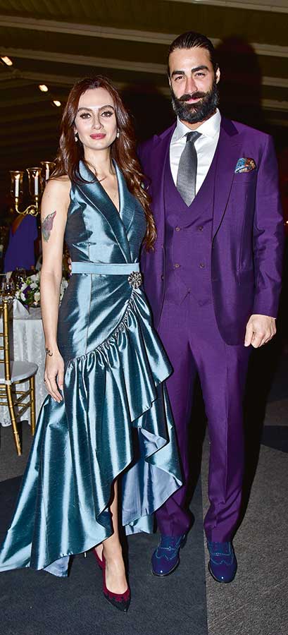 Büyük Kulüp'te görkemli düğün