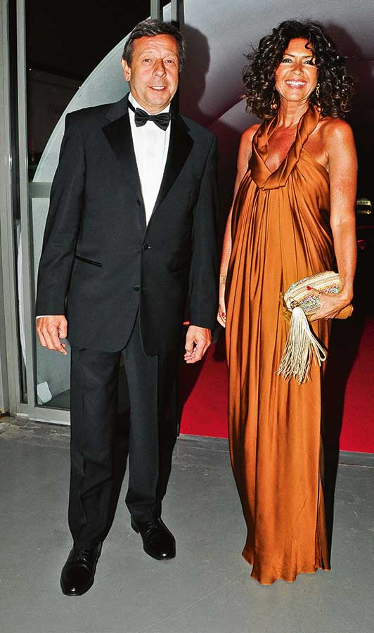 'Gala Modern'de şıklık ve yardım yarışı yaşandı