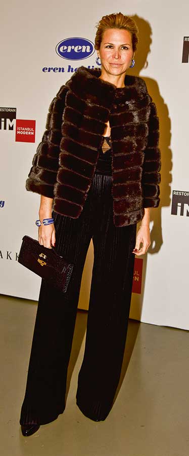 'Gala Modern'de şıklık ve yardım yarışı yaşandı