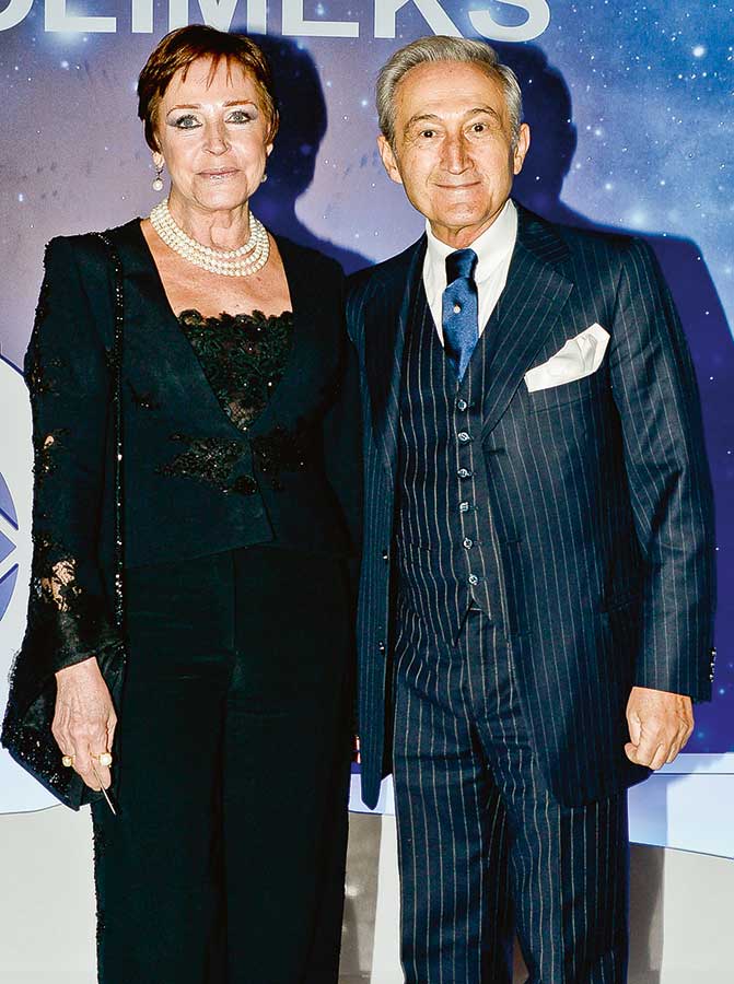 20. yılını muhteşem bir konserle kutladı 