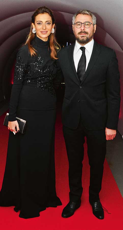 'Gala Modern'de şıklık ve yardım yarışı yaşandı