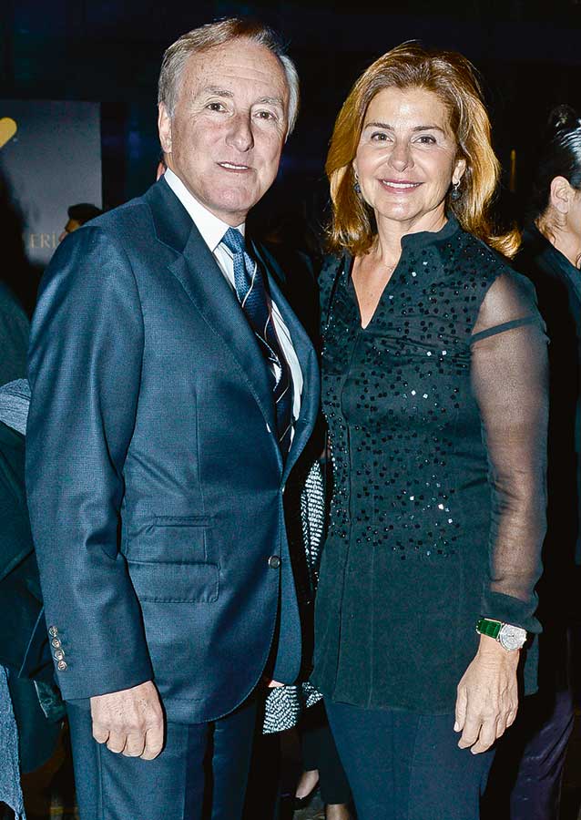 20. yılını muhteşem bir konserle kutladı 