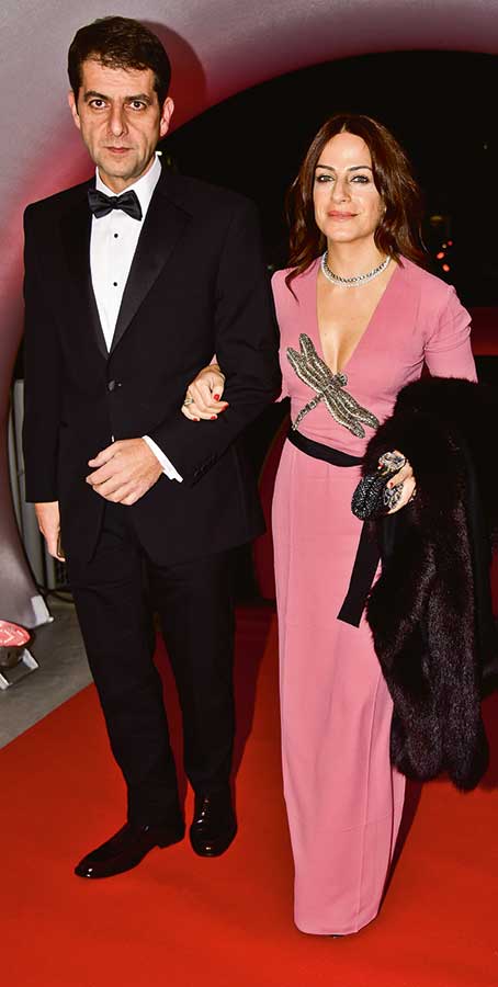 'Gala Modern'de şıklık ve yardım yarışı yaşandı