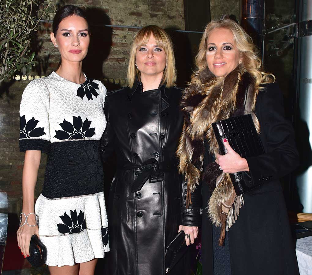 Web sitesi için Esma Sultan'da davet 