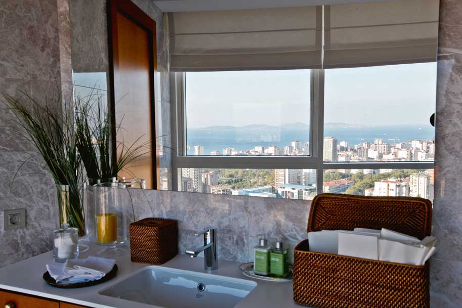 "Dairenin müthiş manzarasından etkilendim"