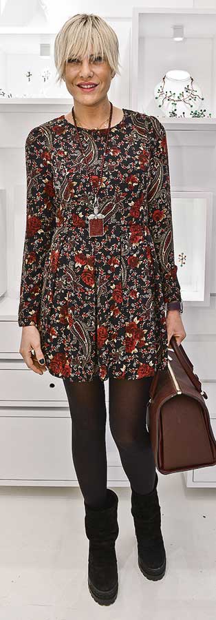 Yeni mağazası ve yeni yıl için davet verdi