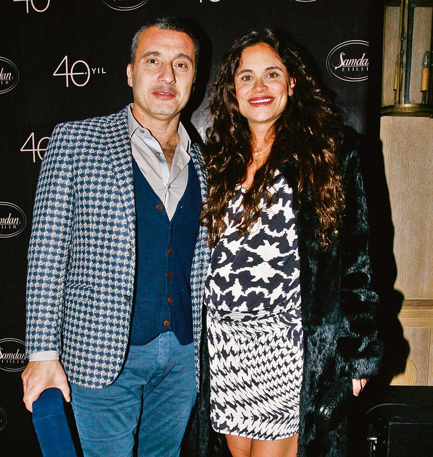 Müdavimleri ile 40. yaşını kutladı