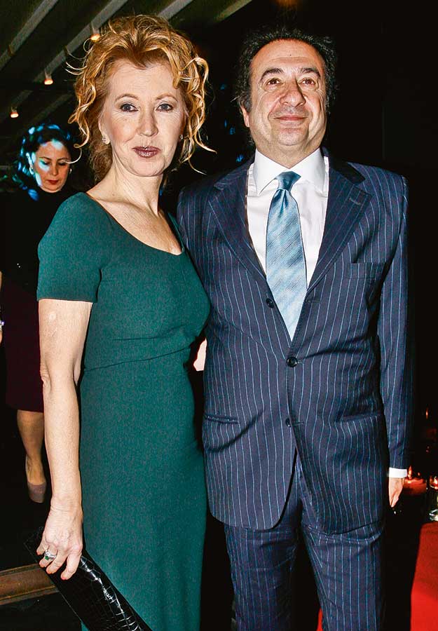 Müdavimleri ile 40. yaşını kutladı