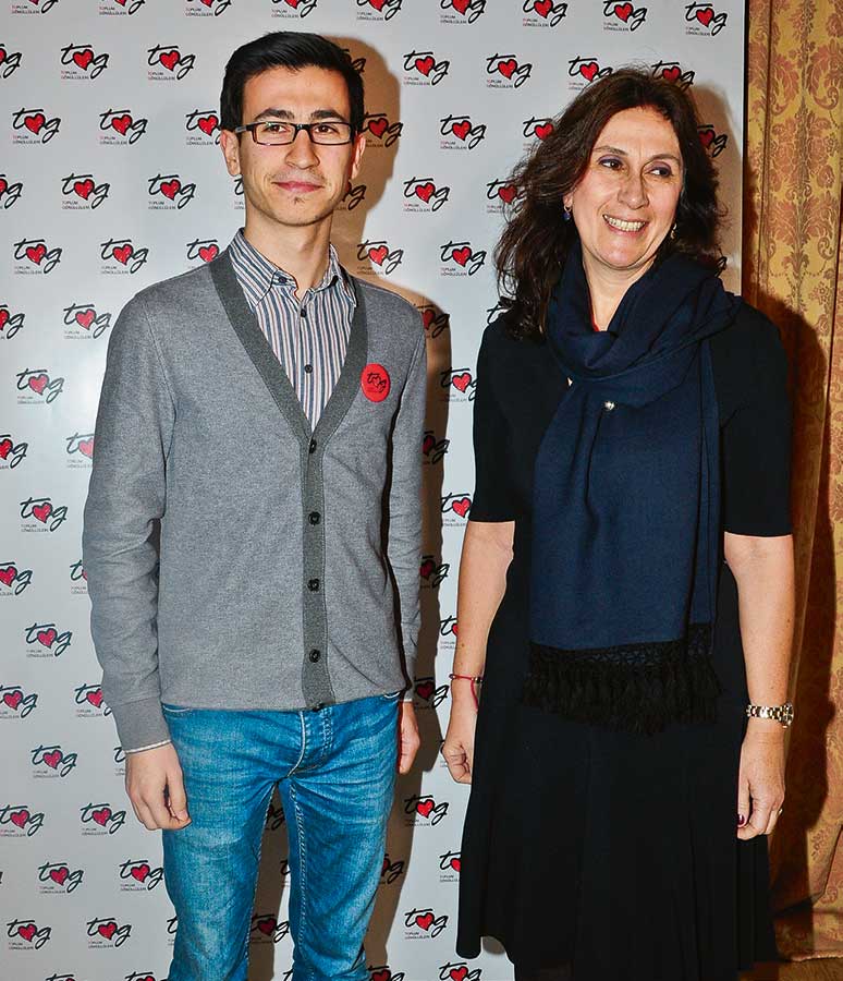 TOG'un yeni yıl yemeği ünlüleri buluşturdu 