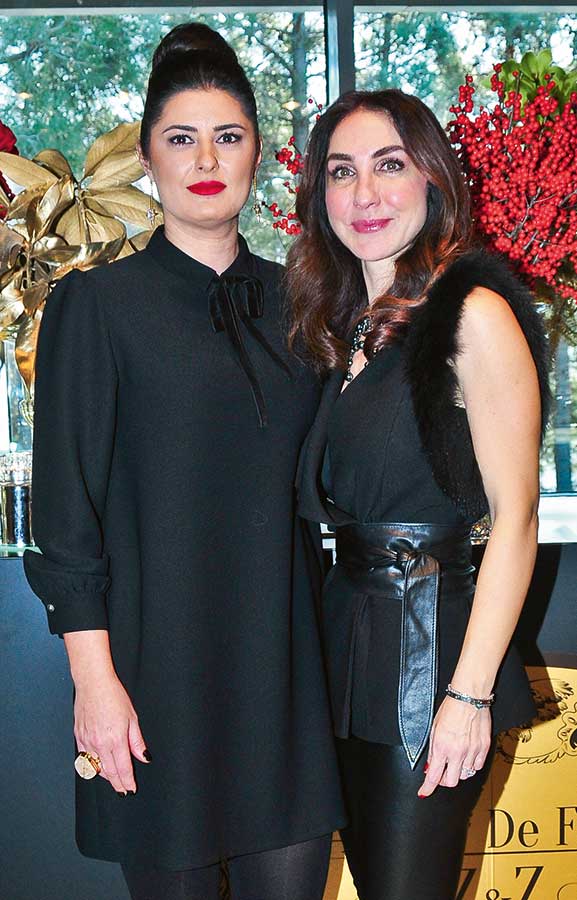 Yeni yıla çiçeklerle 'Merhaba' dediler