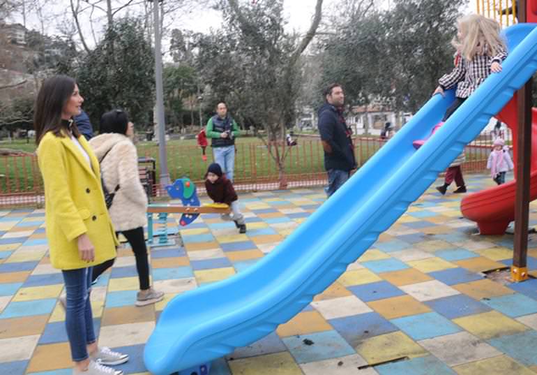 Yasemin Özilhan çocuklar gibi 