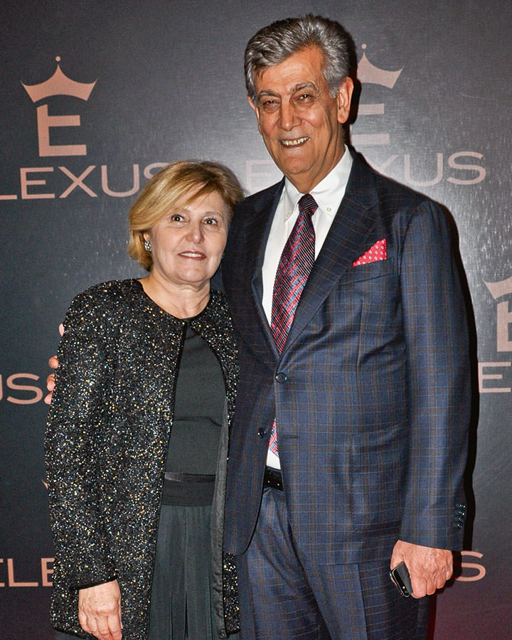 Megastar Tarkan Kıbrıs'ı coşturdu