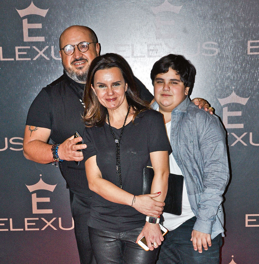 Megastar Tarkan Kıbrıs'ı coşturdu