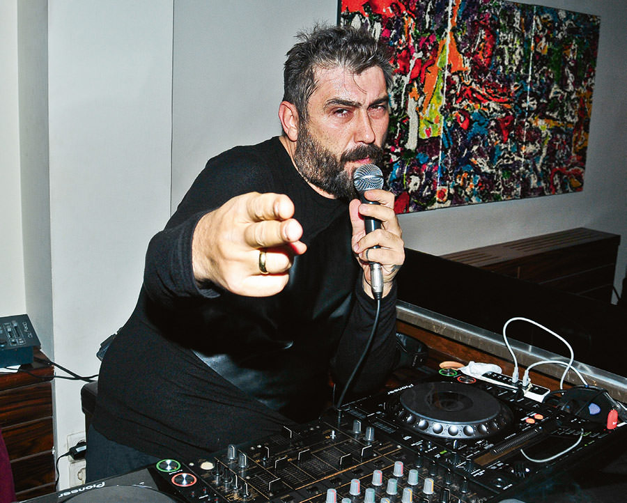 Yeni şovuyla nefesleri kesti 