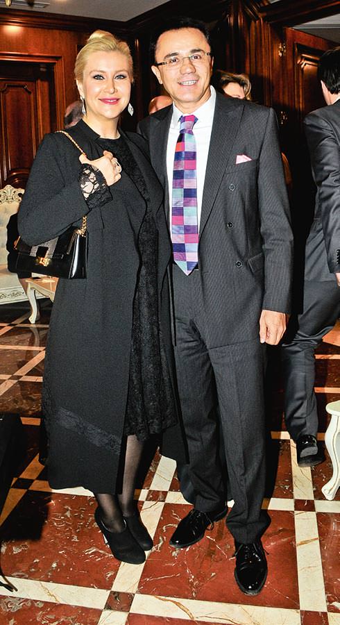 Yeni yılı dostlarıyla kutladılar 