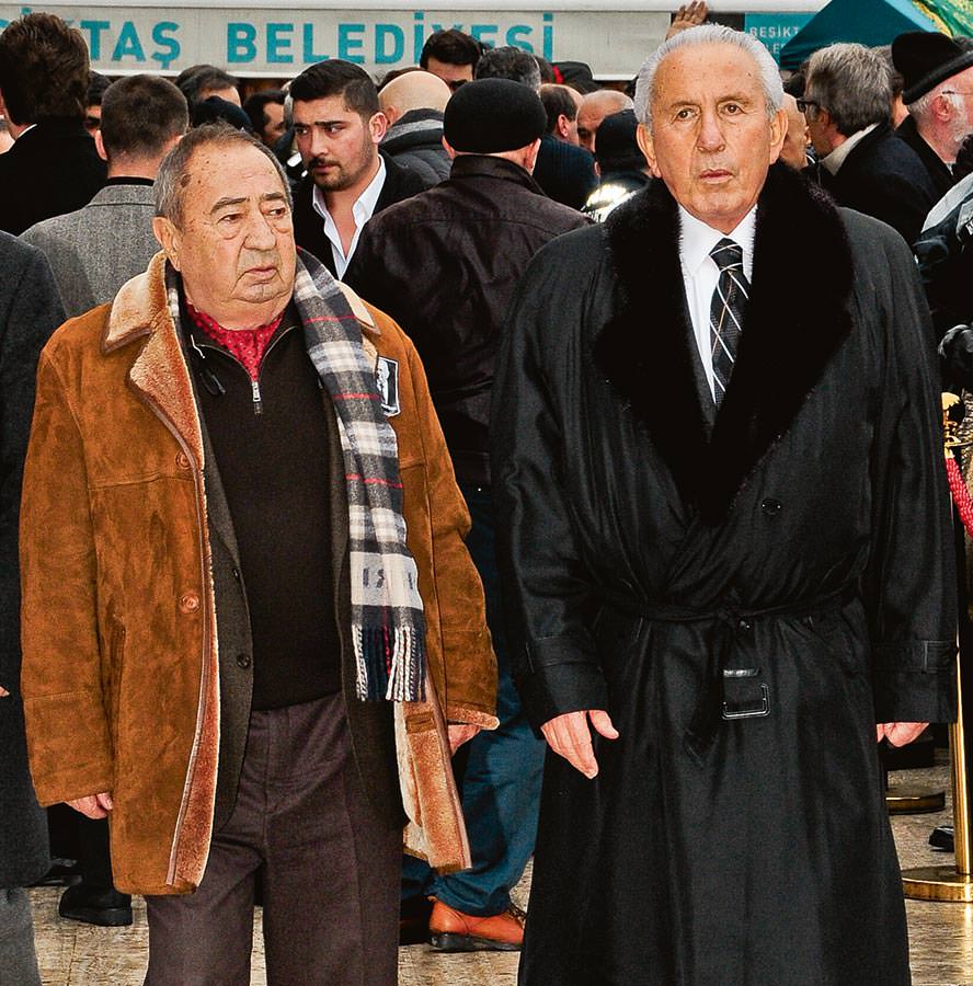 Halis Ağa gözyaşları içinde uğurlandı 