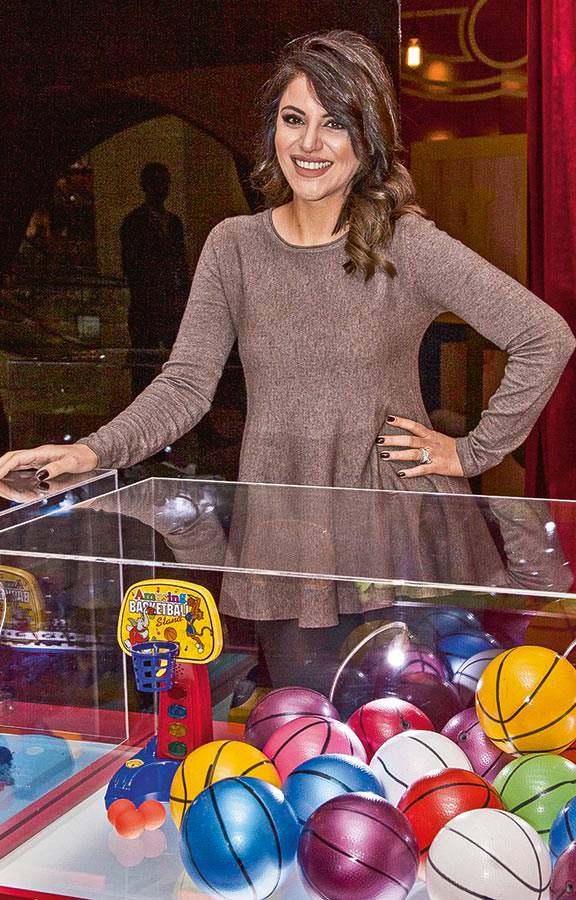 'Mutluluğa Çağıran Oyuncaklar' Capitol'de sergileniyor