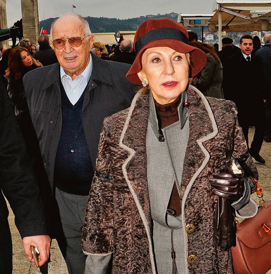 Halis Ağa gözyaşları içinde uğurlandı 