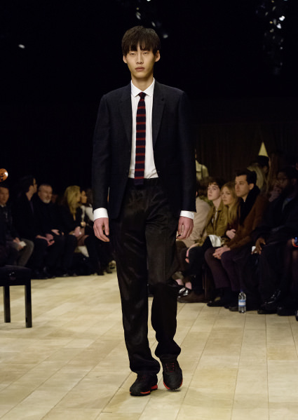 Burberry erkek giyim 2016 koleksiyonu