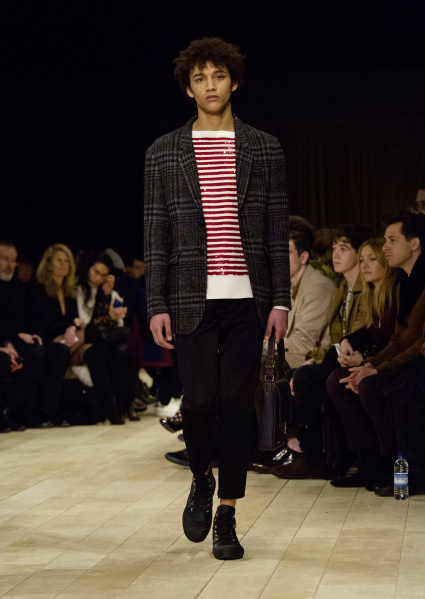 Burberry erkek giyim 2016 koleksiyonu