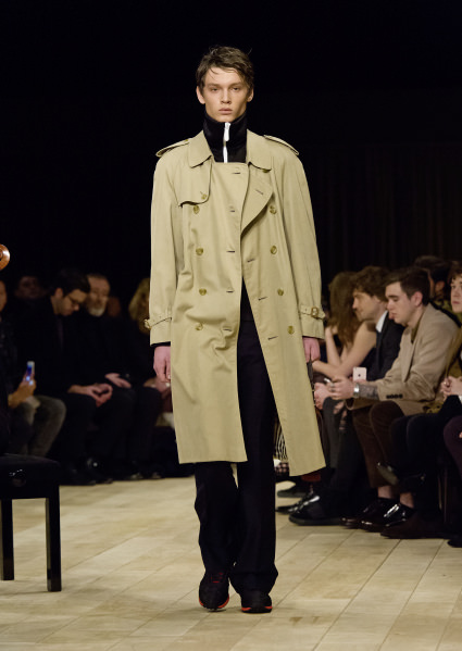 Burberry erkek giyim 2016 koleksiyonu