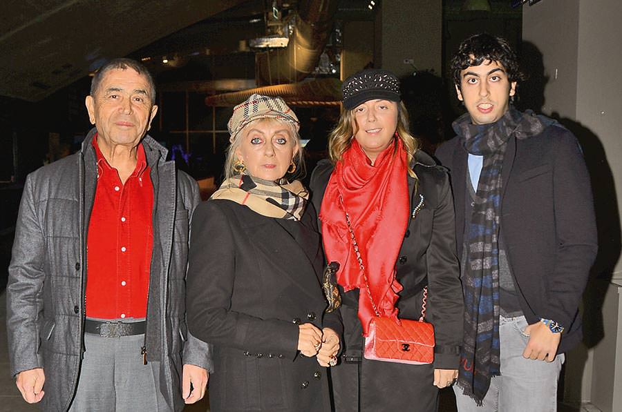 'Minik Serçe' sahnelere veda etti