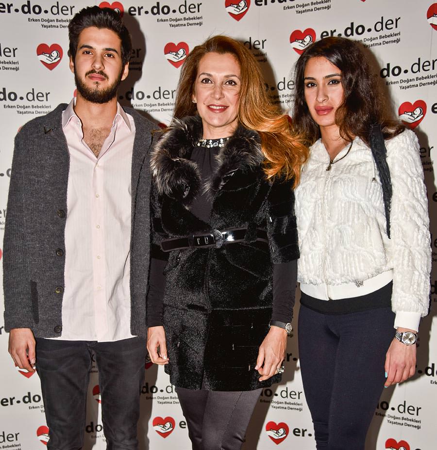 Erken doğan bebekler için konserde buluştular