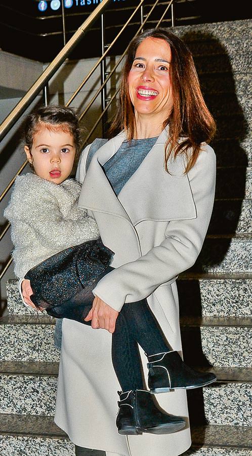 Tuvana'nın Yaz Gecesi Rüyası büyüledi 