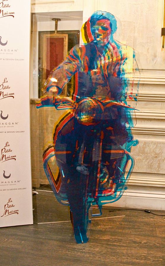 Genç sanatçı ve tasarımcılara kapılarını açtı 