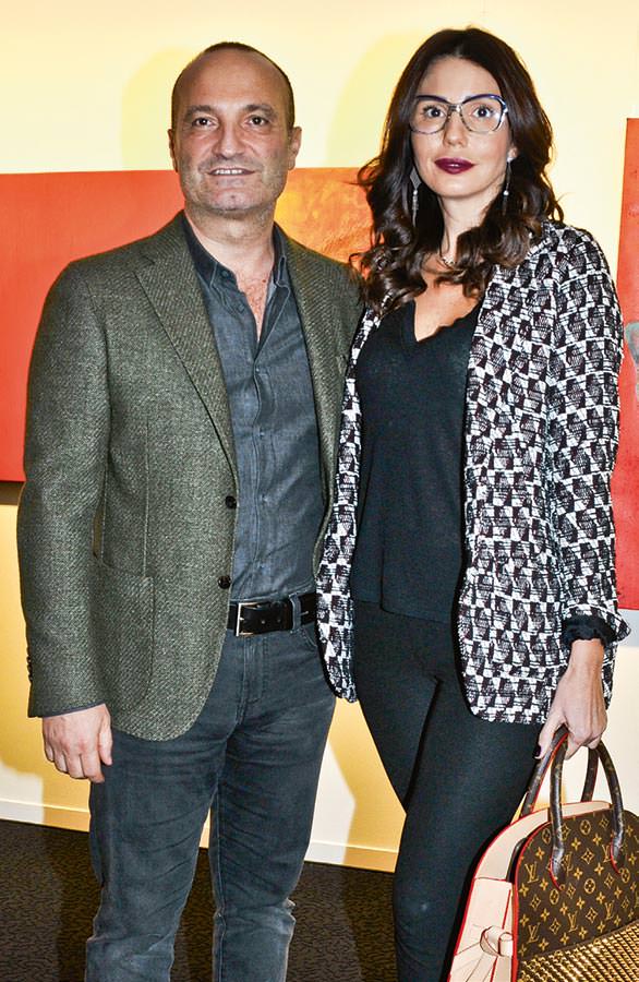 Yabancı sanatçıların eserleri sergileniyor