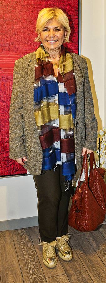 Resim sergisinde ünlüler buluştu