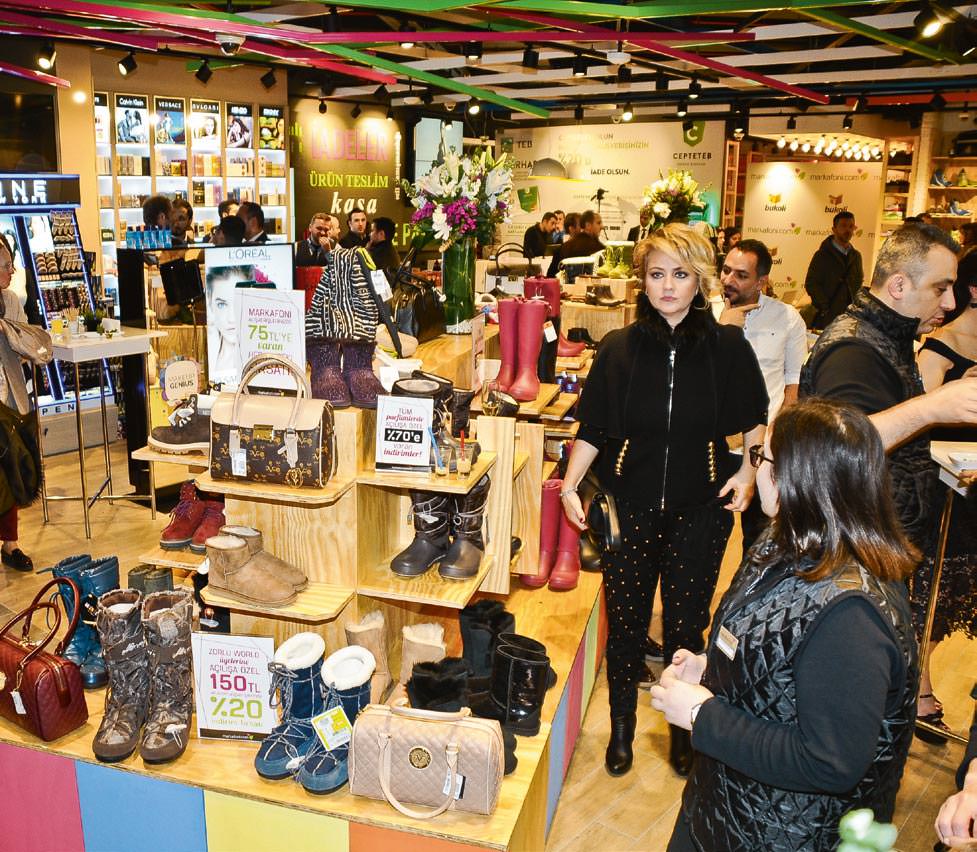 Online alışveriş mağazaya taşındı