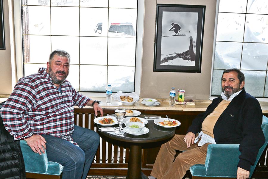 Sömestr tatilinin tadını Uludağ'da çıkardılar