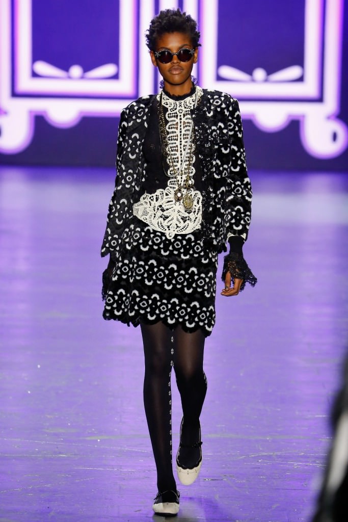 Anna Sui 2016-17 Sonbahar/Kış, NY
