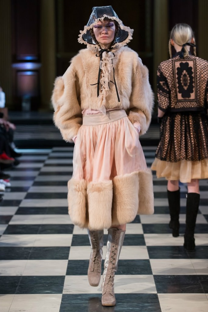 Bora Aksu 2016-17 Sonbahar/Kış, Londra