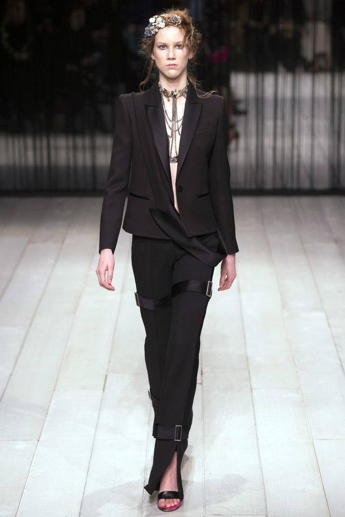 Alexander McQueen 2016-17 S/K, Londra