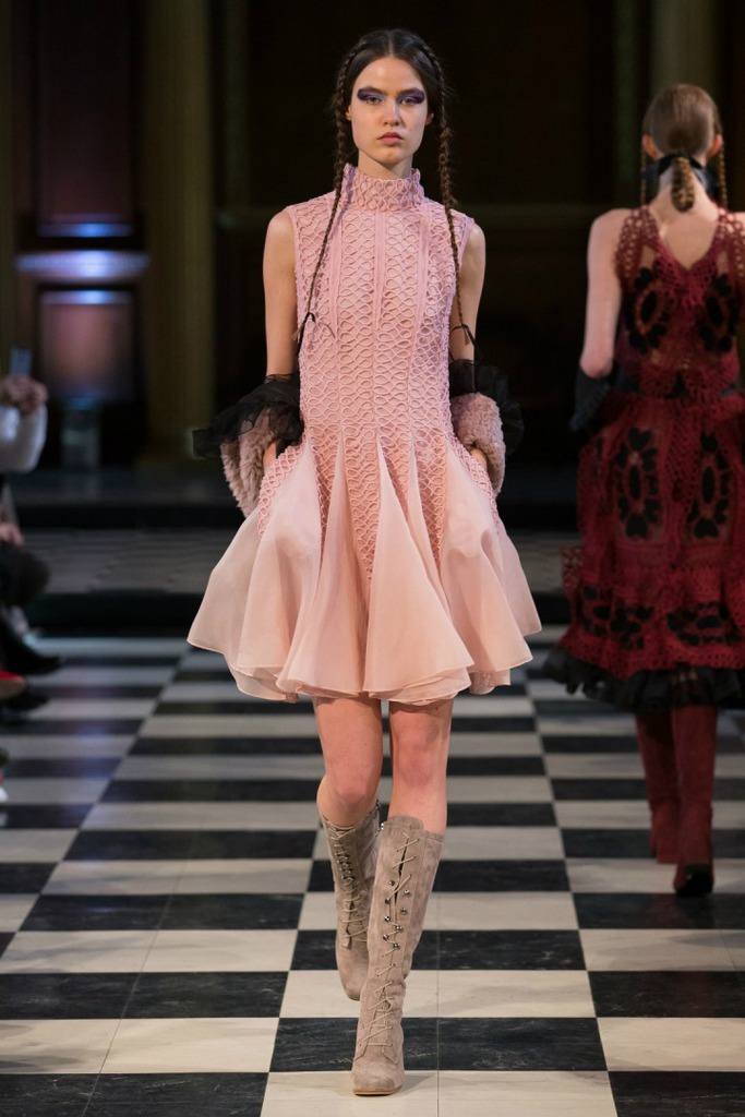 Bora Aksu 2016-17 Sonbahar/Kış, Londra