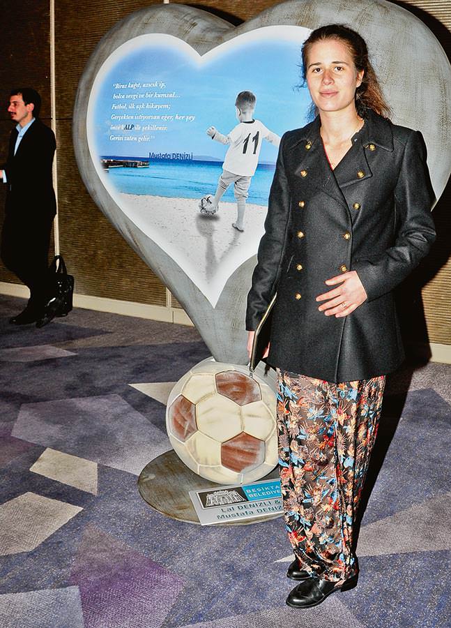 Ünlülerin kalpleri görücüye çıktı