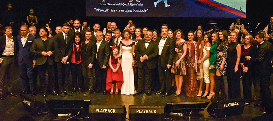 Ünlüler çocuklar için söyledi 